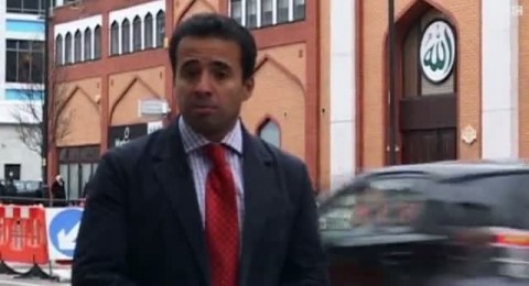هل تعاني الجالية المسلمة في بريطانيا من أزمة هوية؟ هل تعاني الجالية المسلمة في بريطانيا من أزمة هوية؟