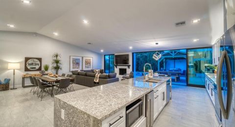 أسس تصميم المطابخ الحديثة المفتوحة على الصالات وأركان الطعام