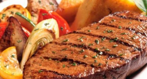 ستيك بصلصة الخردل