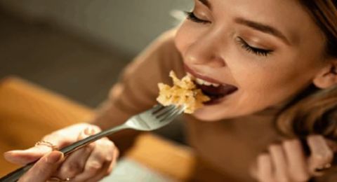 الصيام أم الأكل في وقت مبكر أم وجبات أقل.. ما الأكثر فعالية لفقدان الوزن؟