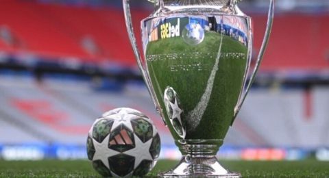 الكشف عن كرة دوري أبطال أوروبا لموسم 2025-2026