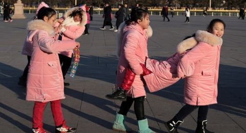 الصين.. إخراج سكين طوله 15 سم من رأس طفلة عمرها 3 سنوات