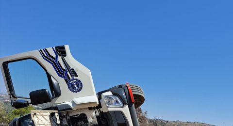 شفاعمرو: تخليص عالق من تحت شاحنة في منطقة زراعية