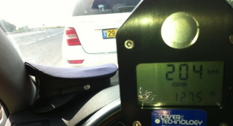 السماح لسائق مسحوبة رخصته بالسياقة لنقل زوجته للمستشفى