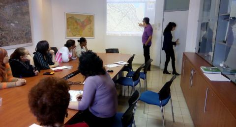 تعزيز سفر 8 خطوط باصات أحياء في جميع أنحاء المدينة