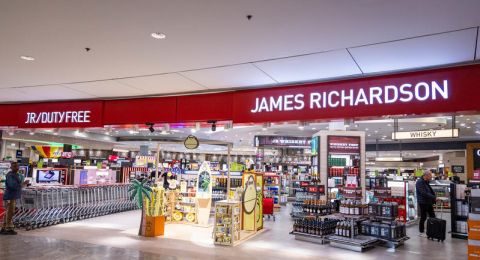 تأجيل تقليص الإعفاء الضريبي على السجائر في السوق الحرة إلى يناير 2027