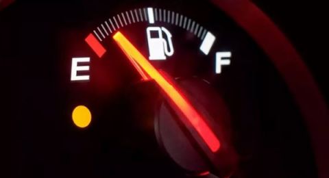 كيف تحمي سيارتك من زيادة استهلاك البنزين؟ بخطوات بسيطة