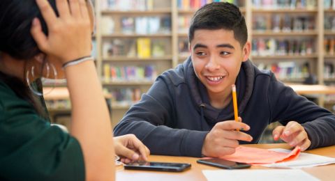 8 نصائح لتكيف الأطفال مع مدرسة جديدة