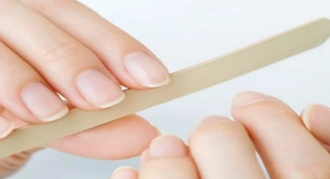 ماذا تأكلين للحصول على أظافر قوية وصحية؟ اليك بعض النصائح