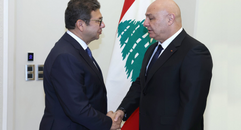 مدير المخابرات المصرية يبحث في لبنان وقف الاعتداءات الإسرائيلية وتوسيع اتفاق غزة