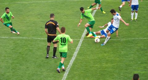 فضيحة تهز كرة القدم.. 152 حكمًا متورطون في المراهنات!