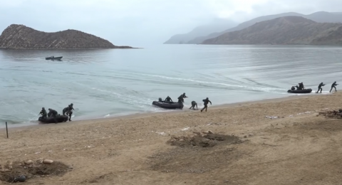 المغرب: القوات المسلحة الملكية  تنفذ تمرينا برمائيا مشتركا مع المارينز الأمريكي