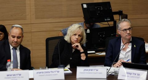 الكنيست توافق بالقراءة التمهيدية على فصل صلاحيات المستشار القانوني للحكومة