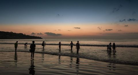 بلدية حيفا: إعادة فتح الشواطئ اليوم بعد إغلاقها الاحترازي امس