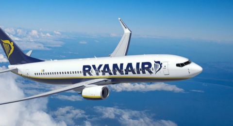 رغم وقف إطلاق النار: شركات الطيران تواصل إلغاء رحلاتها إلى تل أبيب وتأثير ذلك على الاقتصاد والسياحة