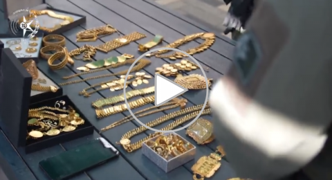 شاهد: اكتشاف نفق سرّي في ام الفحم والعثور على 9 كغم من الذهب