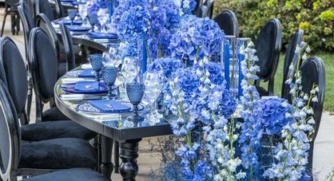 خاص بالعروس: كيف تنسقين اللون الأزرق في ديكور حفل زفافك مهما كان طرازه؟