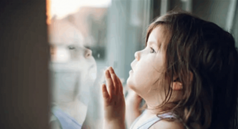 اختراق علاجي محتمل: دواء هضمي يسرّع شفاء الأطفال من أخطر مضاعفات كوفيد