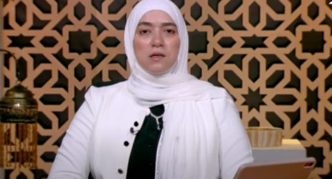 دينا أبو الخير: الاستئذان في الإسلام يعكس الأدب واحترام خصوصية الآخرين