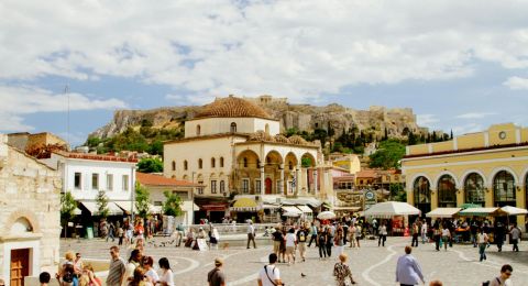 دليل لاستكشاف أجمل الأحياء في العاصمة اليونانية أثينا