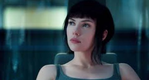 ممثلة بالذكاء الاصطناعي تثير غضب نجوم هوليوود