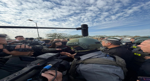 بن غفير من قرية ترابين: لن نتراجع عن الحملة في النقب… ومن يخرق القانون سنحسمه بن غفير من قرية ترابين: لن نتراجع عن الحملة في النقب… ومن يخرق القانون سنحسمه