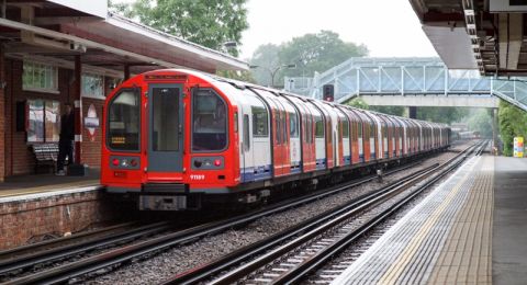 13 قتيلاً وعشرات المصابين في حادث قطار جنوبي المكسيك