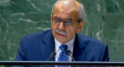 الحكومة اللبنانية تؤكد دعمها للقضية الفلسطينية في اتصال بين نواف سلام ومحمود عباس