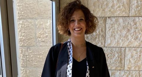 جلسة حسم في نقابة المحامين: مها إغباريّة تواجه إجراءً تأديبيًا على خلفية منشورات سياسية