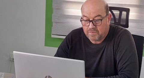 الدعم النفسي وآليات التكيّف مع الفقدان..نصائح عملية يقدمها د.محمود سعيد