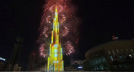 برج خليفة يبهر العالم باحتفالات العام الجديد