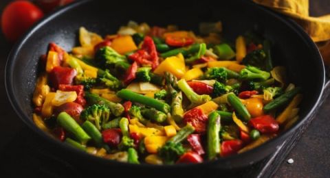 طريقة عمل خضار سوتيه للرجيم