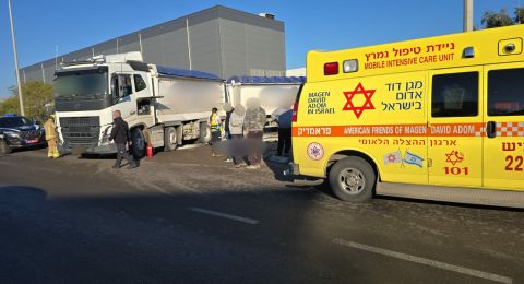 مصرع سائق دراجة نارية (40 عاما) جراء اصطدامه بشاحنة في اشدود