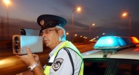 سائق من دير الأسد ضبط يقود سيارتة بسرعة 144كم/س