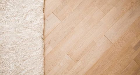 دليلك إلى اختيار الأرضيّات في غرف المنزل