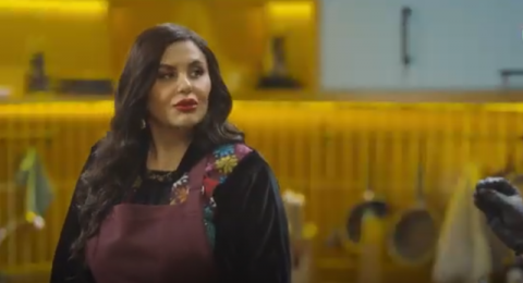 بعد تشوه وجهها..دانا حمدان تحذر جمهورها من مركز تجميل