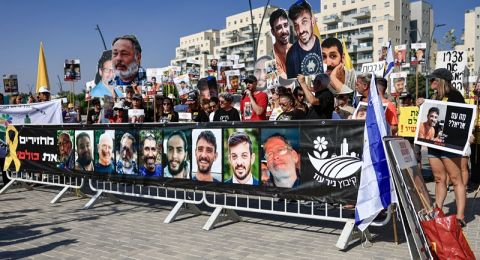 ضبّاط اسرائيليون يحذّرون عائلات المختطفين من مخاطر احتلال غزة
