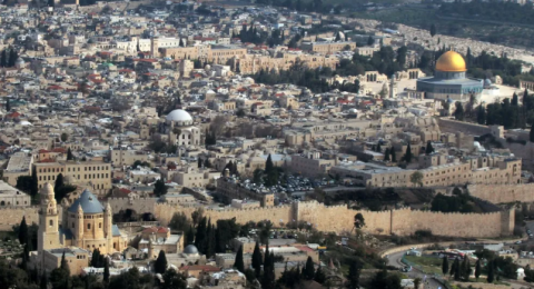 تقرير: إسرائيل تشترط بناء المدارس في القدس الشرقية بتبنّي المنهج الإسرائيلي