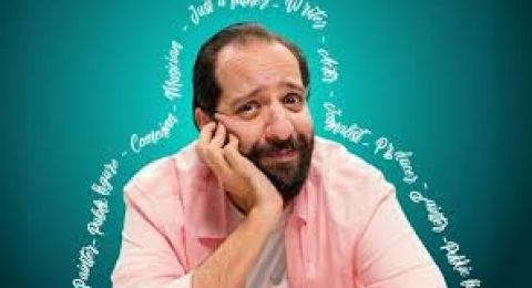 أحمد أمين يخصص أرباح جولته الكوميدية لمعهد الأورام ويحظى بتفاعل واسع