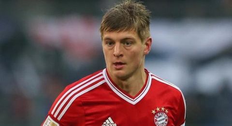 توني كروس ينتقد إدارة ليفربول بسبب صفقة إيزاك